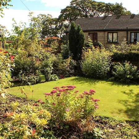 11 Lane End Holiday home *